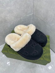 GG MULE IN BLACK MONOGRAM JACQUARD FABRIC AND RABBIT FUR LINING