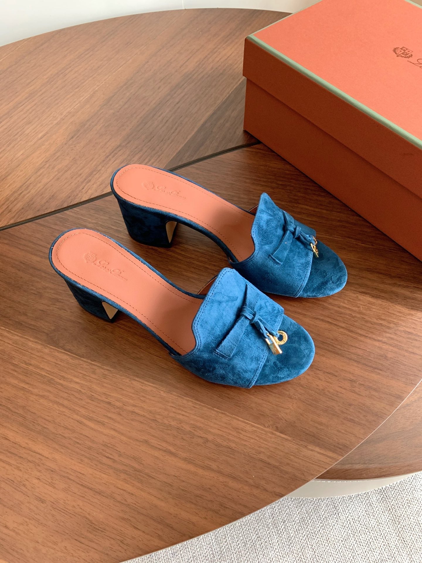 LP 26S SUMMER MULE HEELS 60MM IN DARK BLUE SUEDE GOLD HARDWARE