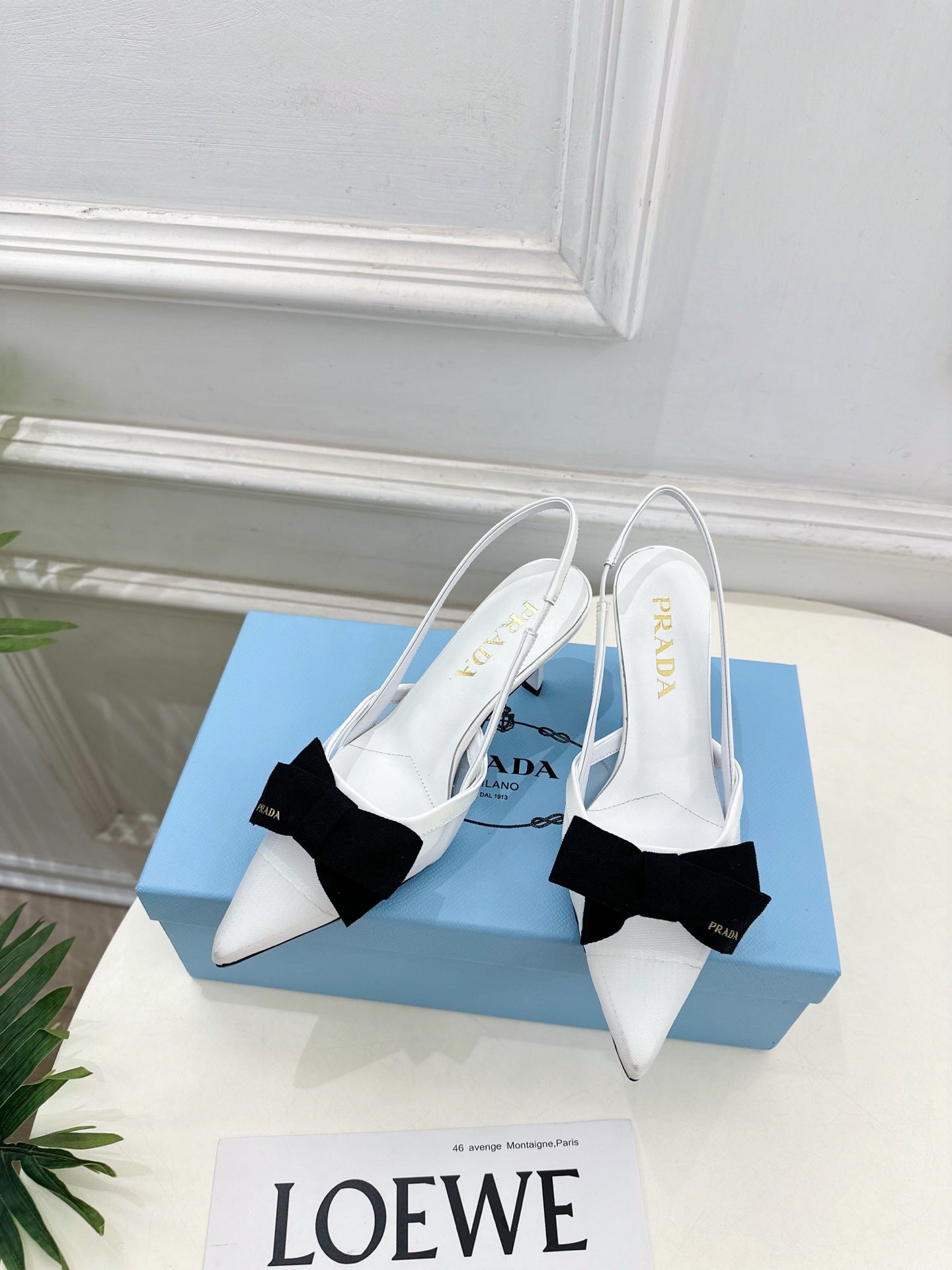 PRADA 26S POINTED-TOE SLINGBACK HEELS 75MM IN WHITE MESH WITH BLACK BOW