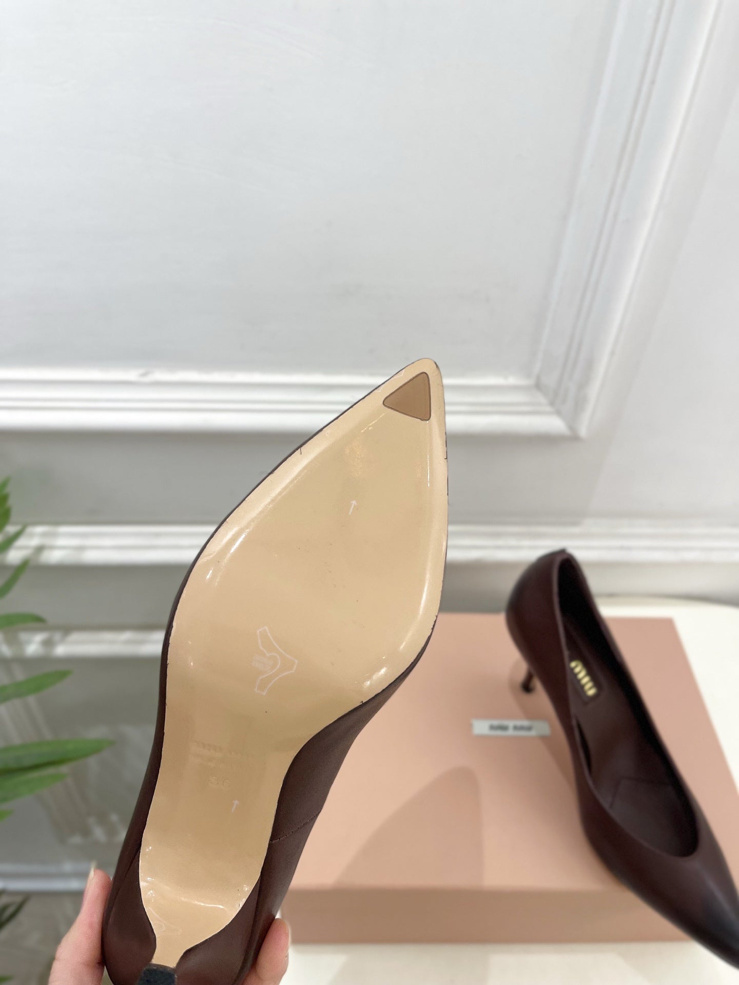MIUMIU 26S POINTED TOE HIGH HEELS 85MM IN CHOCOLATE BROWN CALFSKIN