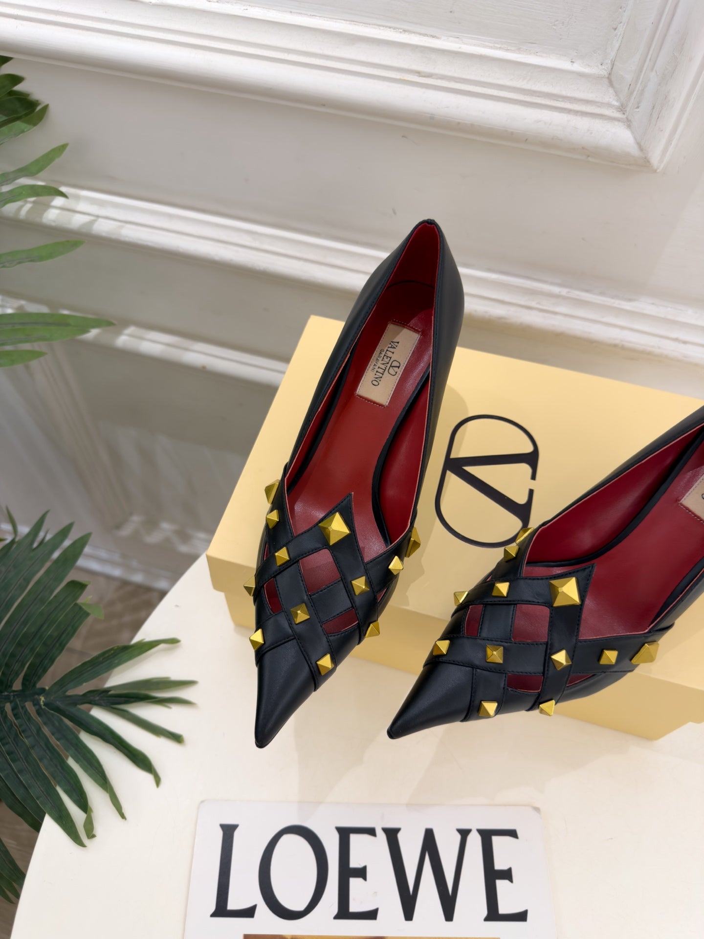 VALENTINO 26S STUDDED POINTED TOE PUMPS 80 MM IN BLACK CALFSKIN