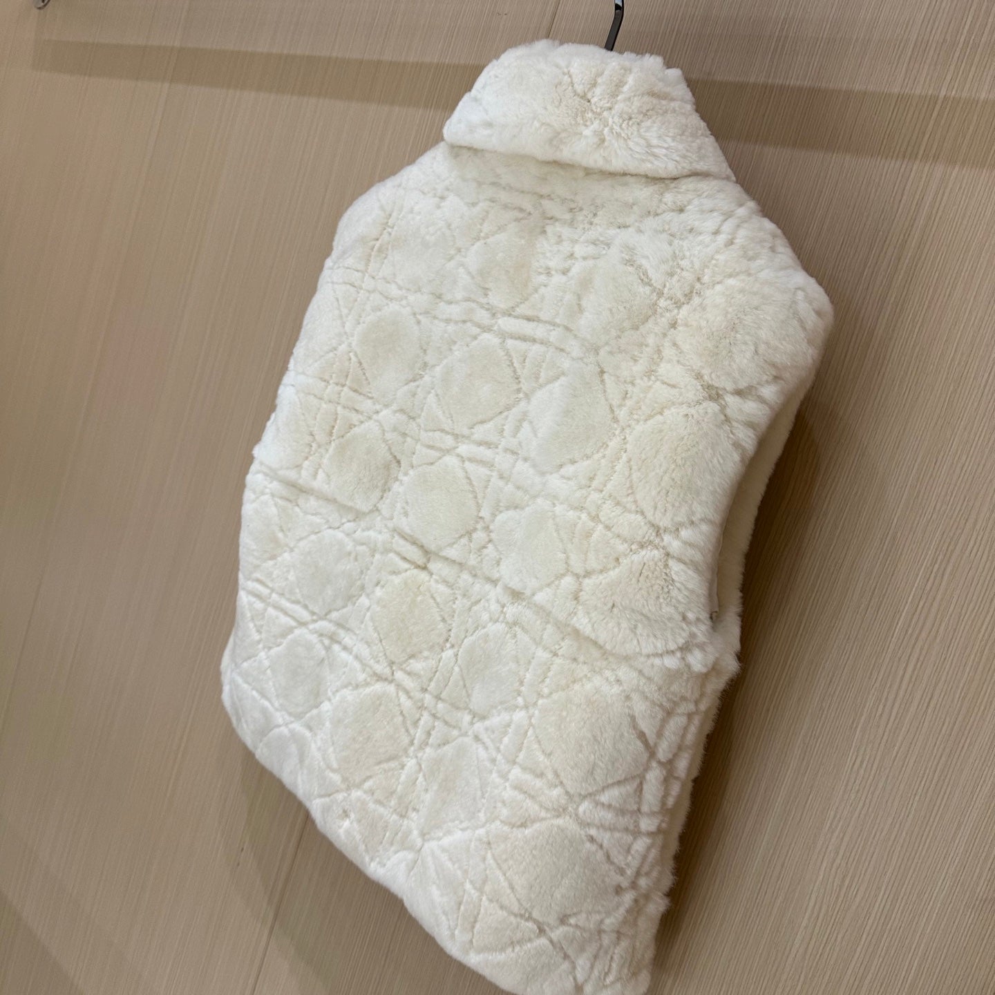 DIOR 25S FAUX RABBIT FUR VEST 769