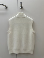 LORO PIANA 26S HIGH-NECK BUTTONED KNIT VEST 911
