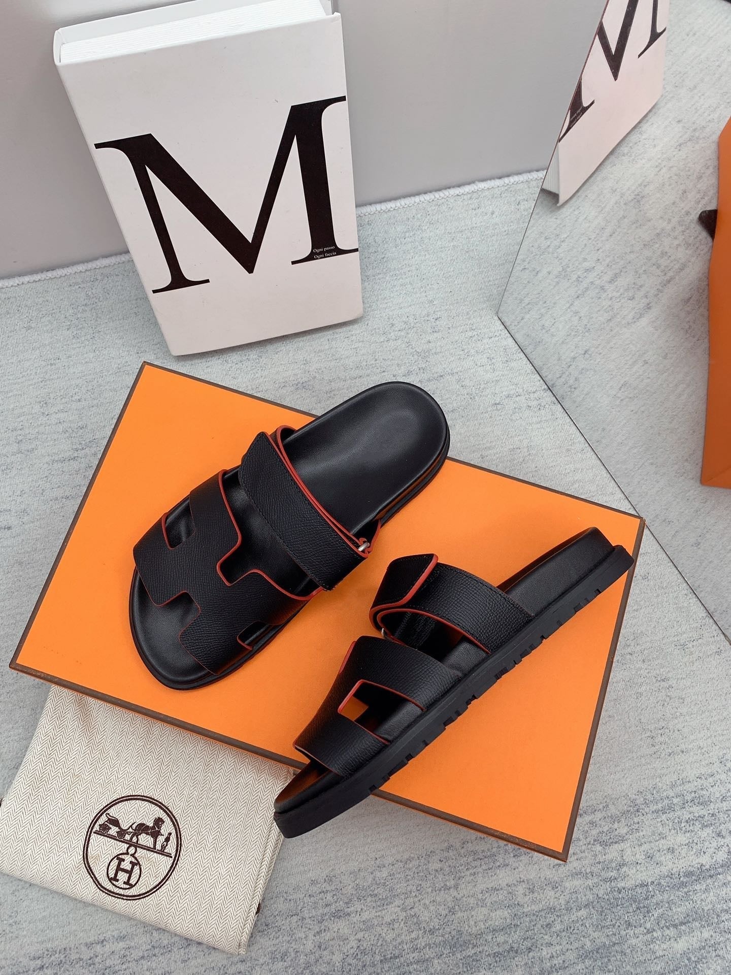 Chypre Sandal Black with red trim