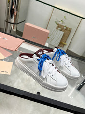 SNEAKER MULES IN WHITE CALFSKIN WHITE BLUE LACES